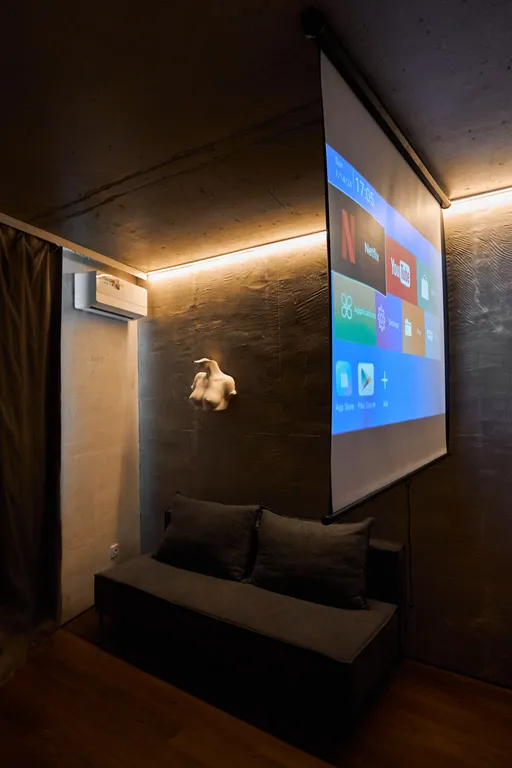 Уютный семейный лофт ,с  проектором для просмотров фильмов !