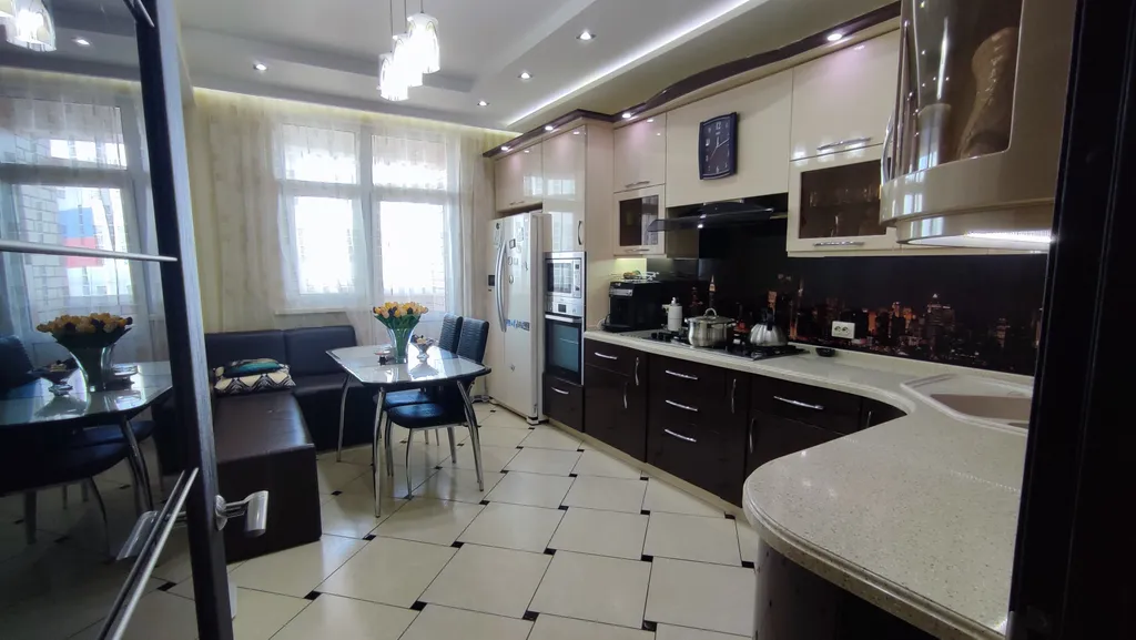 Квартира с евро-ремонтом и видом на море