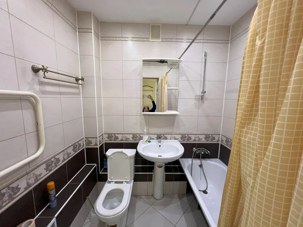 В центре новый дом