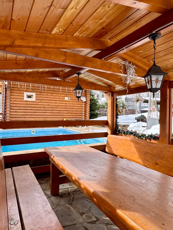 Уютный двухкомнатный номер с видом на горы