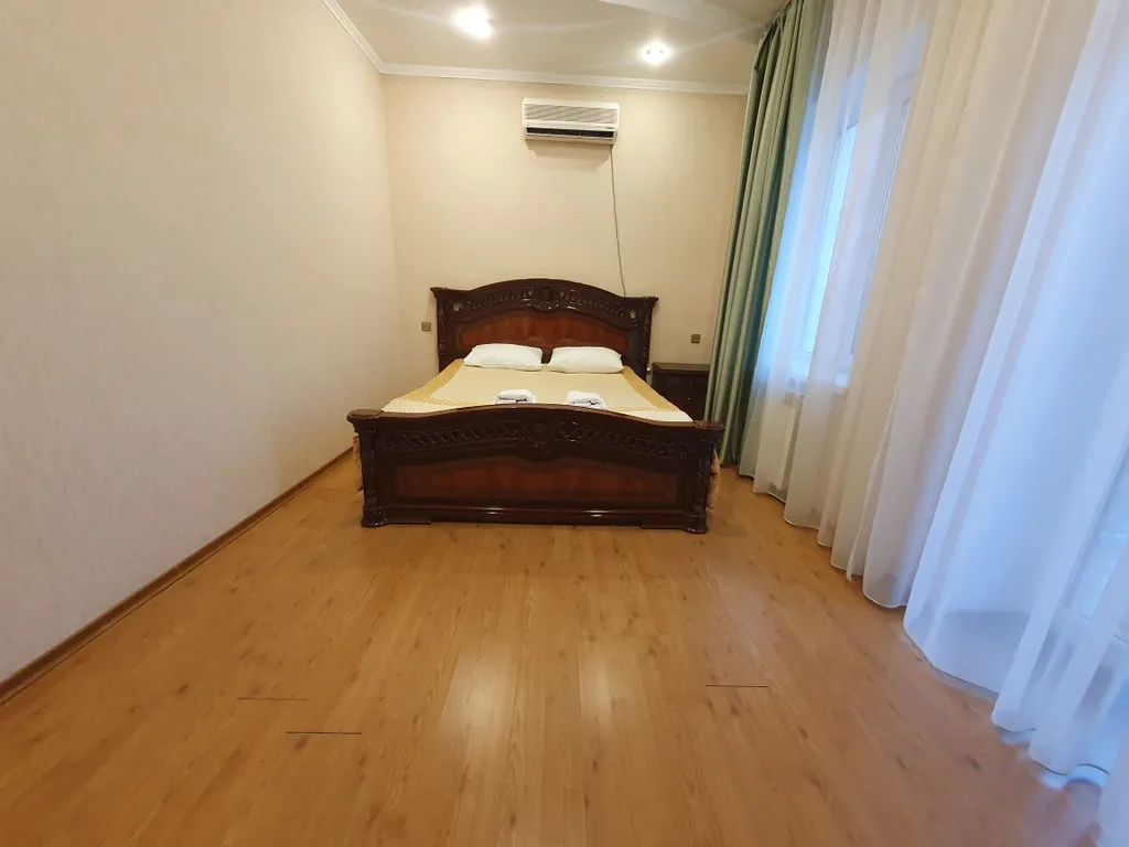 Квартира Люкс 10 двухкомнатный номер с балконом — Лабинск