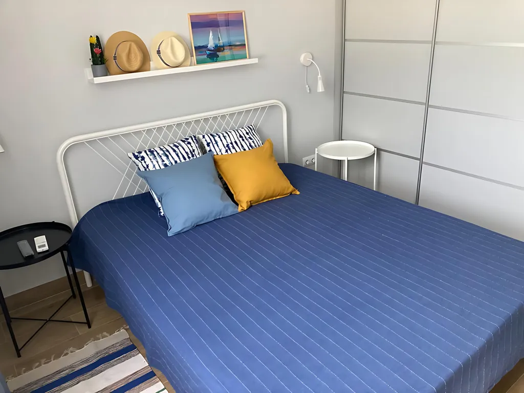 Квартира Апартаменты в 200 метрах от моря и памятника природы Скала Парус — Прасковеевка