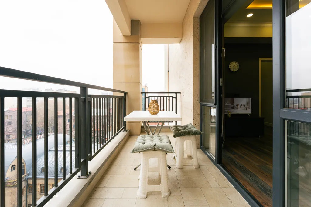 Квартира с 1 спальней и балконом в центре города