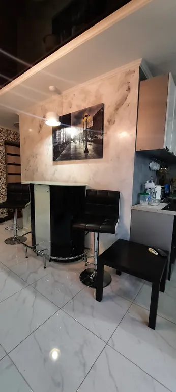 Дизайнерская квартира возле Бума