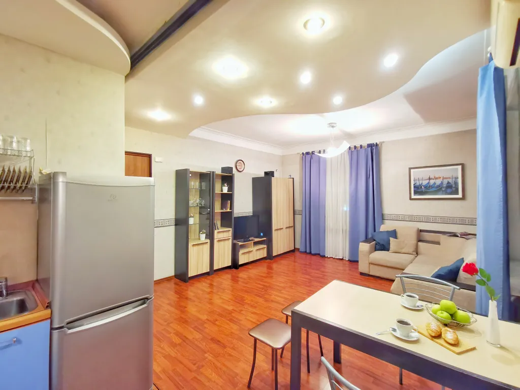 Квартира Квартира Уютный и просторный апартамент Апарт-Комфорт в центре — Ярославль