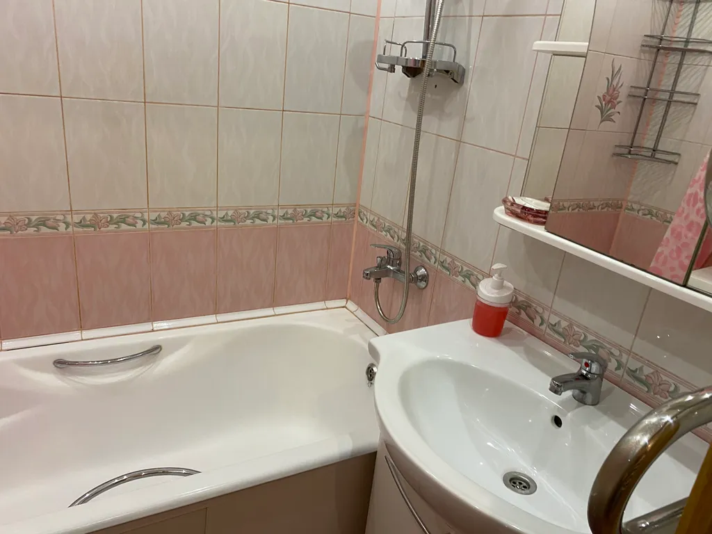 2-комнатная квартира рядом с парком