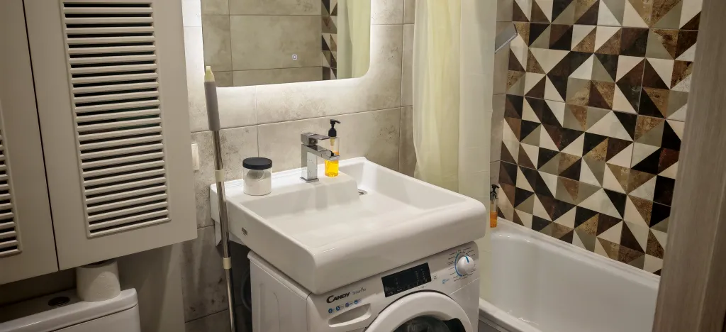 Квартира в ментоловых тонах