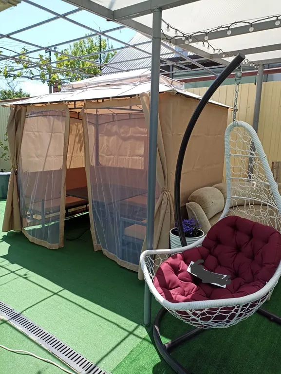 Дом до 5 мест, на территории гостевого дома