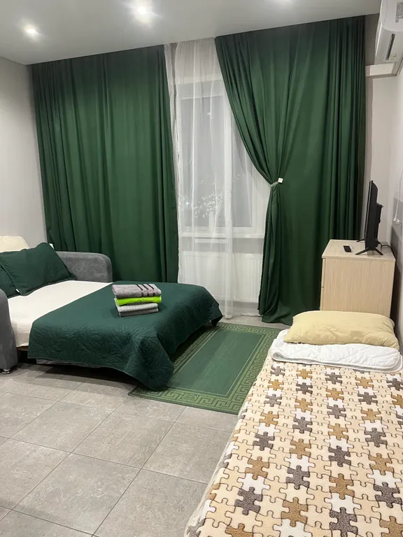 Квартира в 4 километрах от аэропорта Толмачево — аренда посуточно в Обь