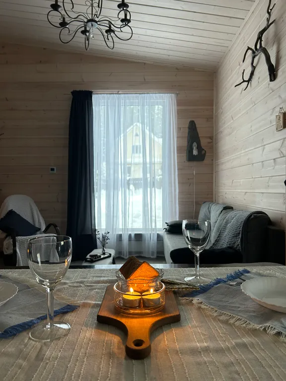 Семейный дом с камином Птичка