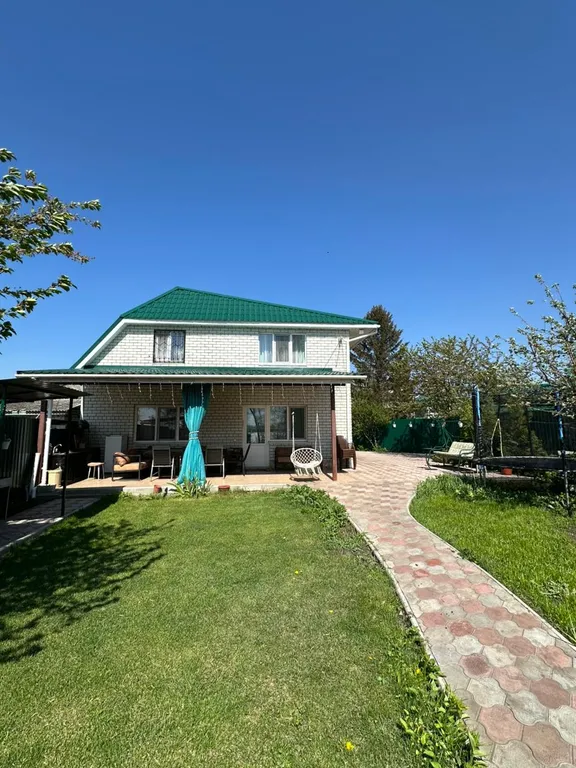 Дом с баней на берегу реки в 10 минутах от центра города