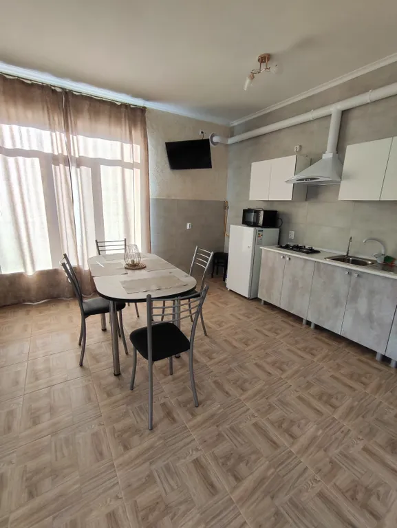 Просторный дом на море