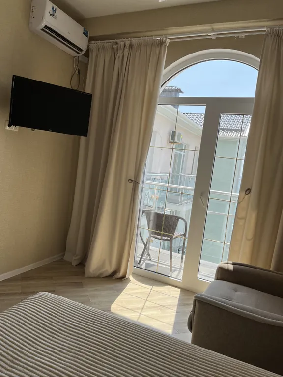 Просыпаемся и засыпаем под шум моря