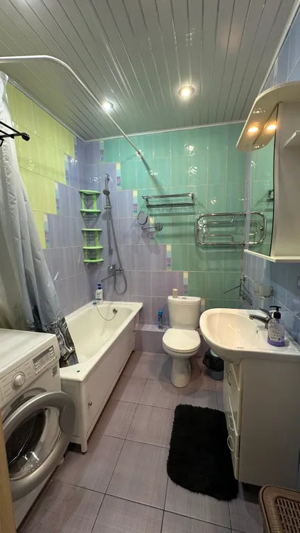 Двухкомнатная квартира возле Микрохирургии глаза на 8 человек