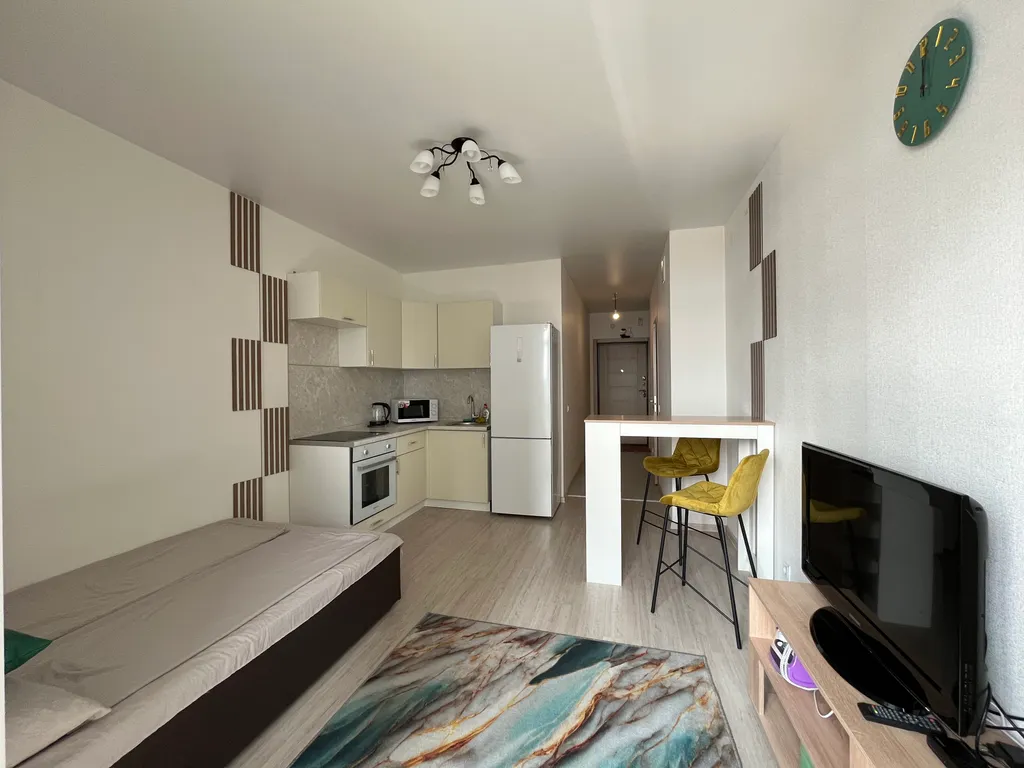 Уютная, новая квартира-студия в экологическом районе