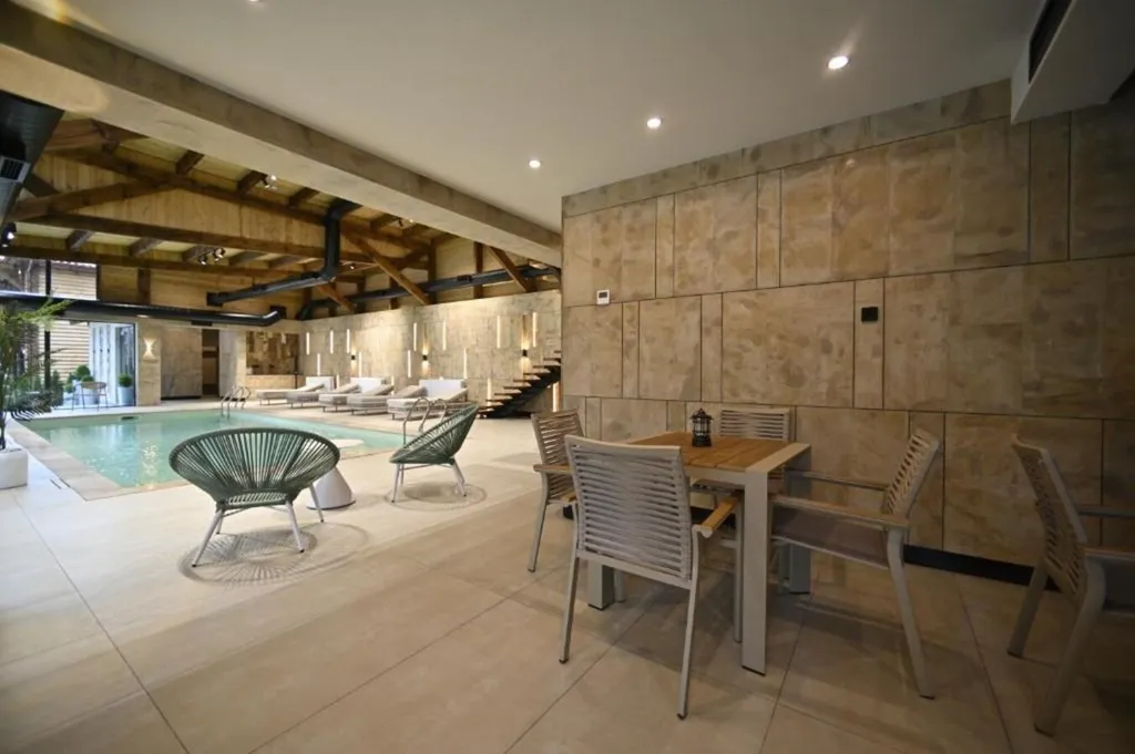 4-комнатный Дом