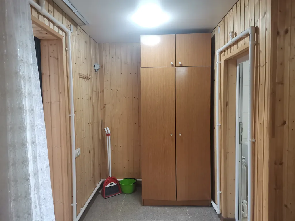 Уютный домик у подножия гор