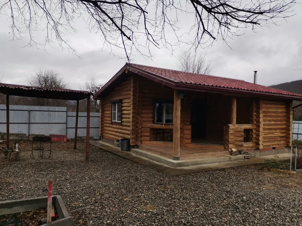 Коттедж Апартаменты с сауной из сруба сибирской сосны с видом на горы Адыгеи — аренда посуточно в Даховская