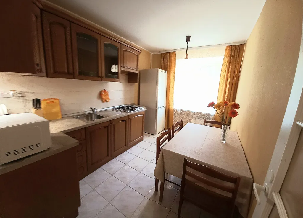 Квартира на площади Славы