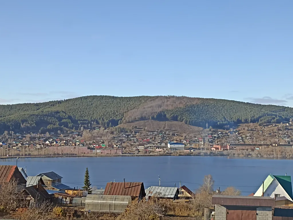 Квартира в центре города с шикарным видом на горы и пруд