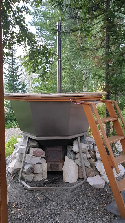 Апартаменты 2-х комнатные. Половина дома с отдельным входом