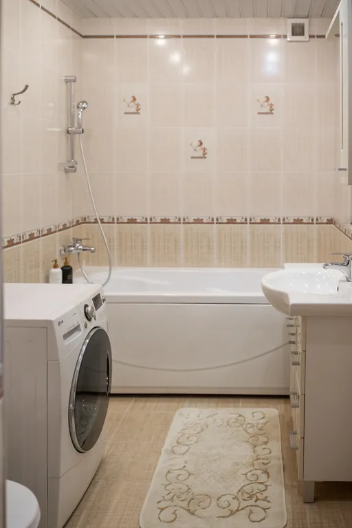 Уютная квартира в элитном районе с видом на озеро в парке имени Кирова