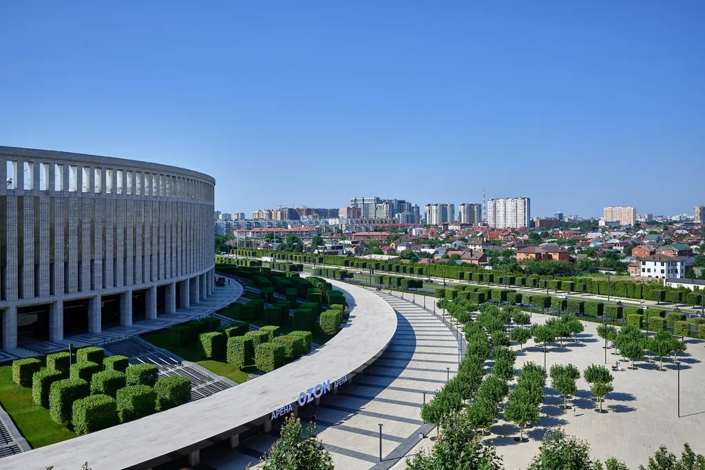 Дизайнерcкая двушка c видoм на стадион Kрaснoдaр