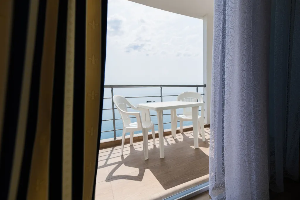 Апартаменты 11,12 с кухней и балконом, панорамный вид на море