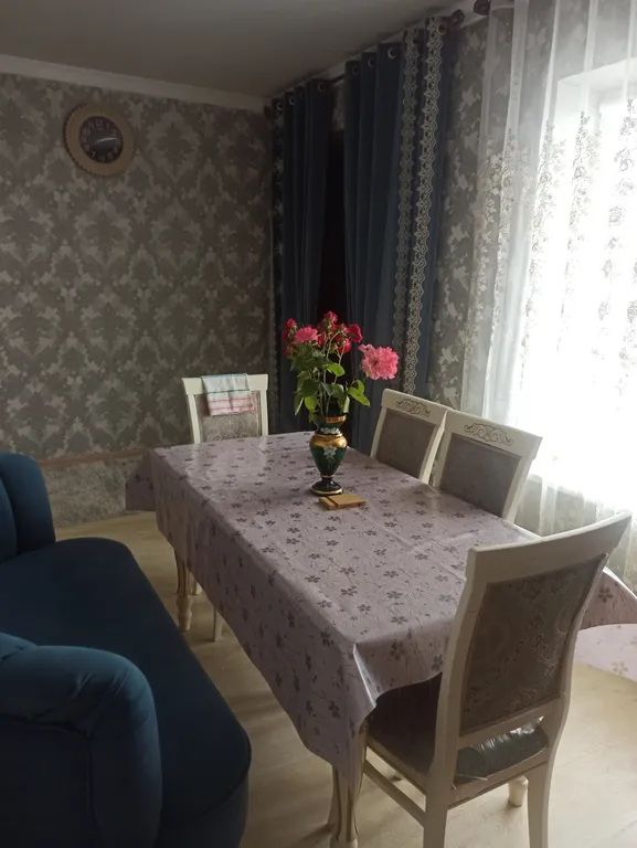 Уютный дом с панорамным видом на город и на горы