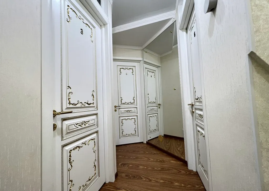 Дом на цветнике