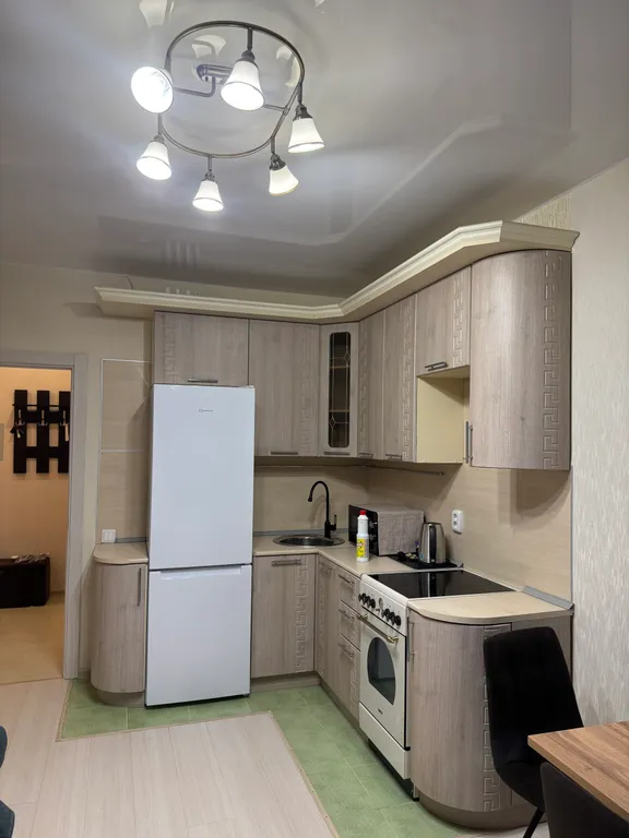 Большая евро-двухкомнатная квартира в самом центре у ТЦ Титан Арена.