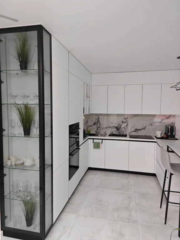 Новая 2-комнатная квартира в самом центре города