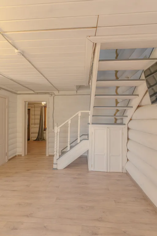 7-комнатный Дом