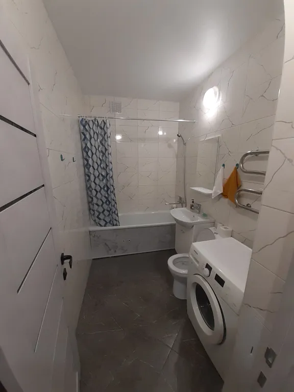 Однокомнатная квартира в новом доме, со свежим ремонтом, в центре