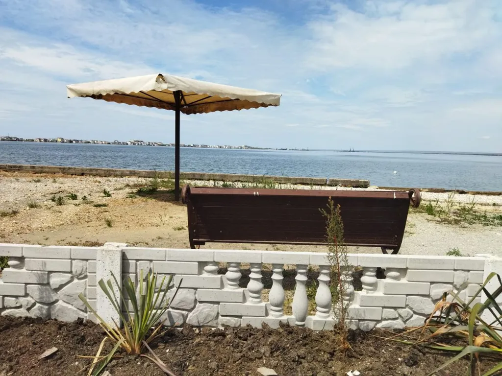 Домик у моря