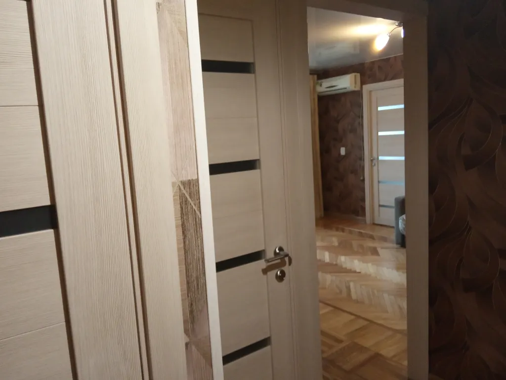 Квартира Квартира Уютная трёшка в центре рядом с вокзалом — Волгоград