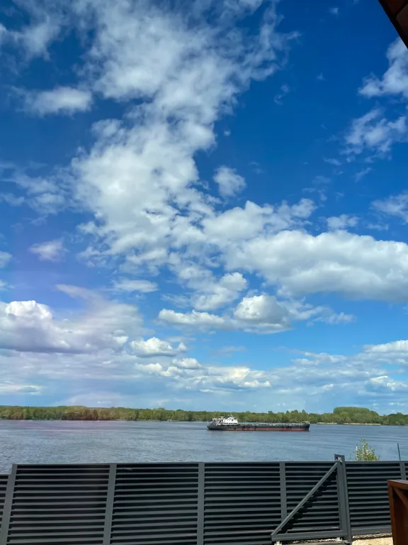 База отдыха на берегу реки Волги