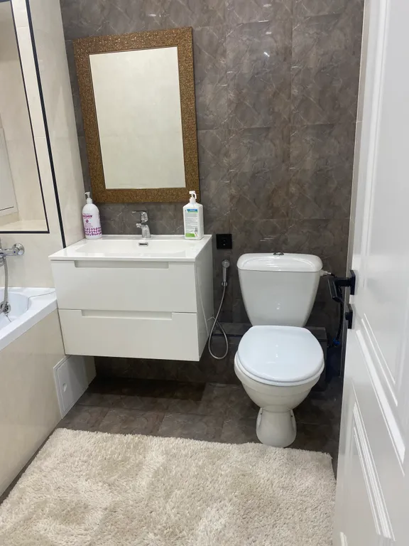 Двухэтажная квартира на набережной реки Есиль