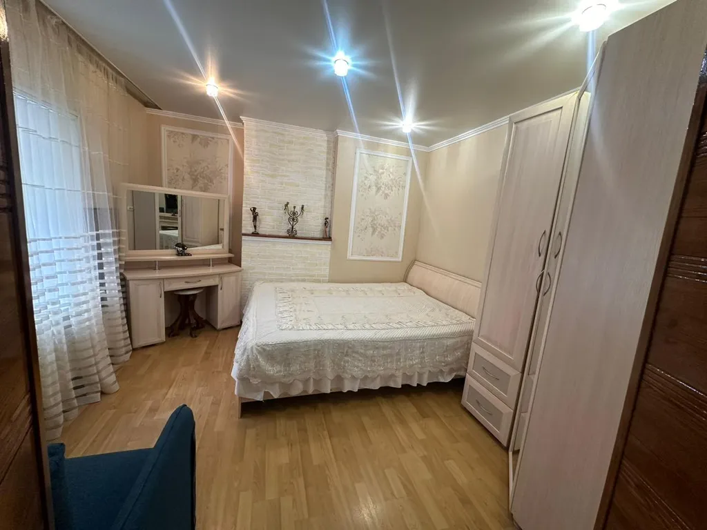 Коттедж Дом в центре города у моря с парковкой и с садиком — аренда посуточно в Таганрог