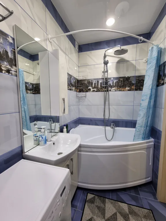 Отличная квартира с евроремонтом на Изыскателей 32В