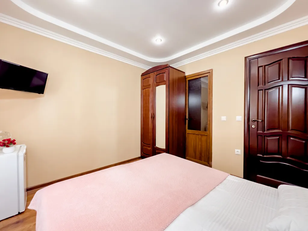 Стандарт 2-местный с двуспальной кроватью и балконом