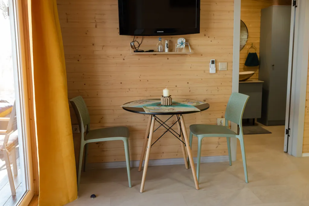 Коттедж Дом на берегу озера с банным чаном — Сокольники