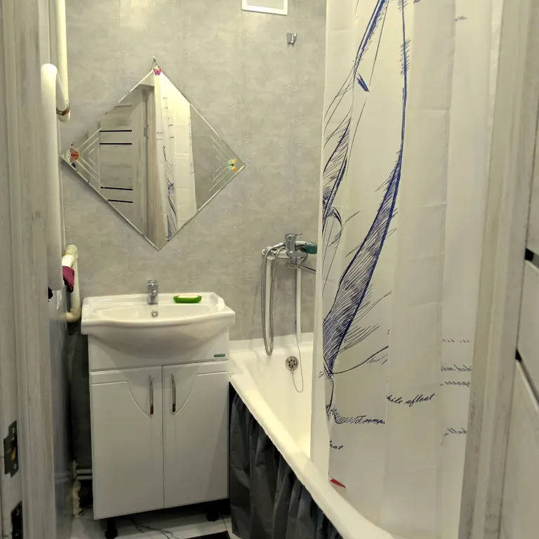 Уютная 2 комнатная квартира в центре города.