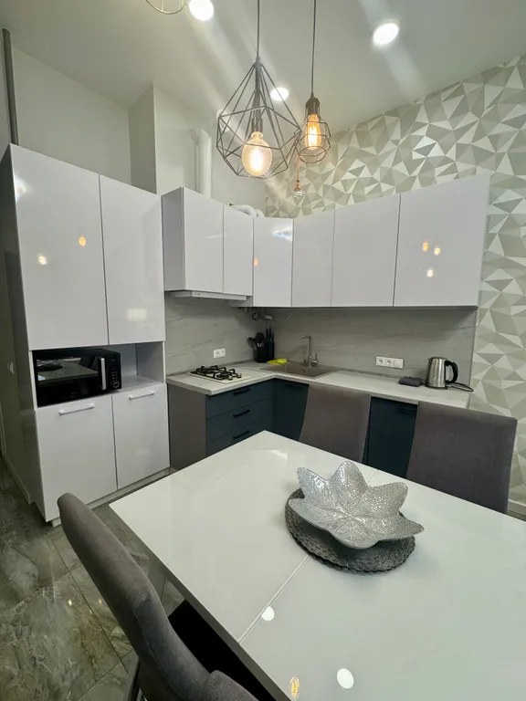 Просторная студия напротив Горки города