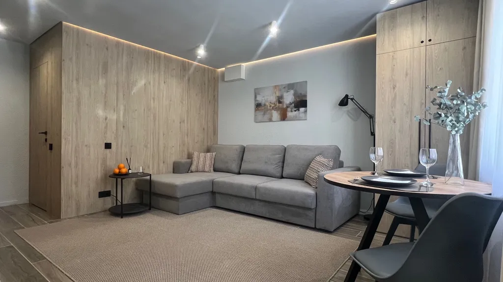 Апартаменты у Часовой башни оранжевые