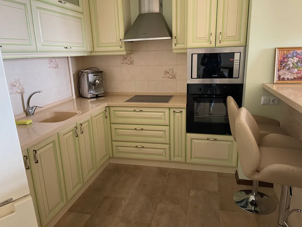 Видовая трехкомнатная квартира