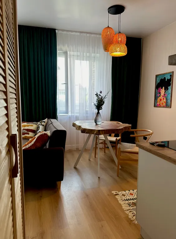 Стильная квартира-студия в центре города — аренда посуточно в Горно-Алтайск