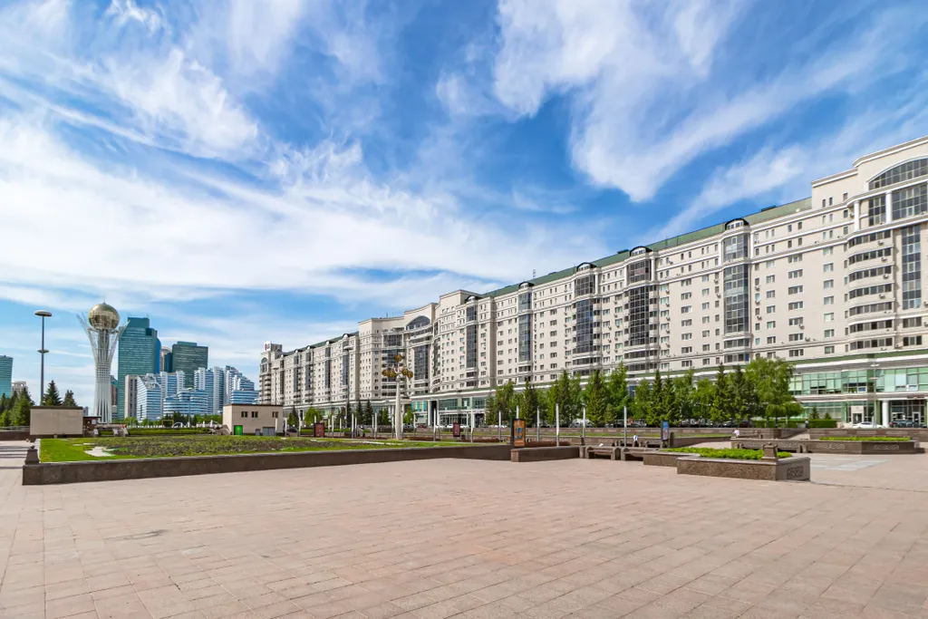 Квартира для большой компании с видом на Байтерек