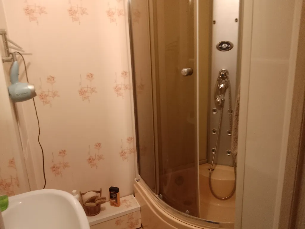 Симпатичная трешка в центре