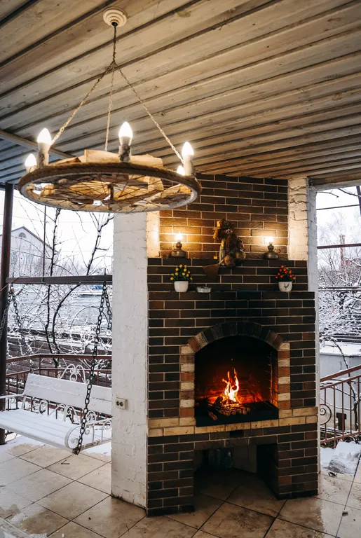 Коттеджу моря: костровая чаша камин детская территория бассейн баттут.